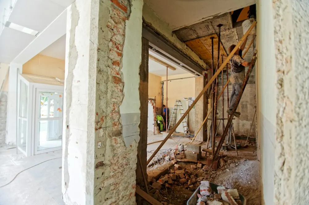 Intérieur en cours de rénovation lourde
